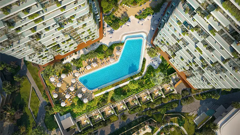 Central pool courtyard