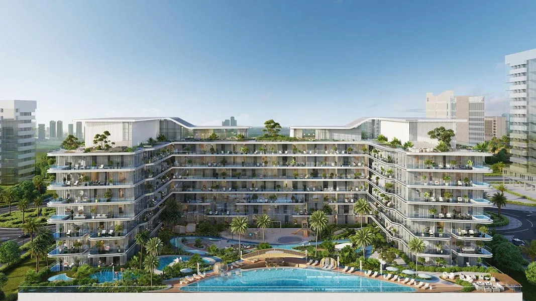 Residential building with swimming pool
